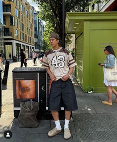 Nyc Summer Outfits Men, Streetwear Summer Outfits, Men Streetwear Fashion, Festival Outfits Men, Streetwear Inspo, Fitting Room, Street Style Outfits Men