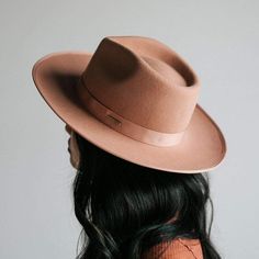 The Monroe is a quintessential fedora that will stand the test of time. The Monroe is a teardrop crown with stiff, upturned brim adorned with a tonal grosgrain band on the crown and brim. Style - Teardrop Rancher Material - 100% Australian Wool Dimensions - Crown 10.5 cm + Brim 8.8 cm LOCAL PICK UP ONLY Womens Western Hats, Women Fedora, Gigi Pip, Floppy Sun Hats, Rancher Hat, Fall Hats, Classic Hats, Halo Style, Popular Styles