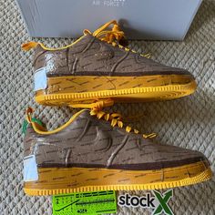 Brand New Men Nikies Size 11.5 Air Force 1 Experimental. Never Worn. Nike Air Force 1 Custom Men, Nike Tenis, Burgundy Sneakers, Nike Air Force 1 Custom, Nike Brown, Black Bustier, Black Men Fashion Casual, Custom Nike Shoes, Nike Air Shoes