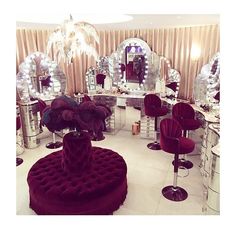 Rainbow Rooms, Hair Salon Business, Salon Business, Club Ideas, Salon Interior Design, Hair And Beauty Salon, Room Makeover Inspiration, Beauty Bar