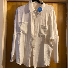 Nwt. Cupshe White Button-Down. Size Medium. Perfect Beach Cover Up. White Blouse With Buttoned Pockets For Spring, Spring White Blouse With Snap Buttons, White Blouse With Snap Buttons For Spring, White Button Down, Beach Covers, Button Downs, Button Down Shirt, Cover Up, Womens Tops