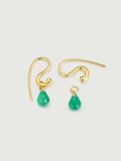 Elevate your personal style with our exquisite Green Onyx Hook Earrings, meticulously crafted from eco-friendly gold vermeil. The removable green onyx droplets provide a myriad of styling options, allowing for personalized combinations. Embrace the versatility and sustainability of our sophisticated, multi-wear earrings. Details Recycled Silver: 18ct gold vermeil Stone: Green Onyx (Birthstone May) Width: 1.5mm Length: 22mm Earrings are sold in pair Elegant Green Onyx Drop Earrings, Elegant Green Onyx Gold Earrings, Ear Cuff Earings, Earrings In Gold, Recycled Silver, Green Onyx, Cuff Earrings, Hook Earrings, Elevate Your Style