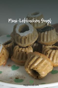 mini - leknicken glyf on a white plate