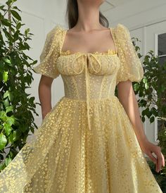 Prom Dress Square Neck, Evening Dress Plus Size, Plus Size Party Dress, Short Sleeve Prom Dresses, Lace Prom Gown, Teuta Matoshi, Plus Size Party, Dress Square Neck, Lace Ball Gowns