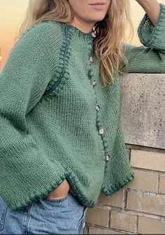 Sweater Y2k, Knit Cardigan Pattern, Button Down Cardigan, Mode Inspo, Nalu, Cardigan Fashion, 가을 패션, Fall Sweaters, Mode Inspiration