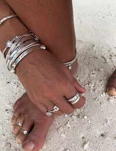 💍🌊🥥 Chunky Silver Jewellery, Silver Jewlery, Chunky Jewelry, How To Measure, Silver Bangle