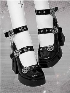 Step into bold style with our hexagram buckle gothic platform shoes. Available in 5 striking colors, these platform shoes feature eye-catching hexagram buckles and edgy hollow-out heels for a unique and daring look. The detachable chains add an extra touch of versatility, allowing you to customize your footwear to suit your individual style.  Please note that this product includes only one pair of shoes.  Garment Size   	 		 			Size 			34 			35 			36 			37 			38 			39 			40 		 		 			Foot Length Gothic Platform Heels For Concerts, Gothic Platform Heels For Halloween, Gothic Heels For Halloween, Gothic Platform Heels For Streetwear, Heels With Chains, Steampunk Fashion Female, Steampunk Fashion Male, Gothic Skirts, Cute Dress Outfits