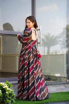 Stylish Maxi Dress, Floral Frocks, Long Gown Design, Latest Dress Design, Chic Maxi Dresses