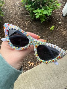 Trendy White Sunglasses With Custom Name, Decorated Sunglasses, Bedazzled Sunglasses, Bedazzled Stuff, Bachelorette Sunglasses, Coachella 2024, Coachella Party, Personalized Sunglasses, Custom Bachelorette