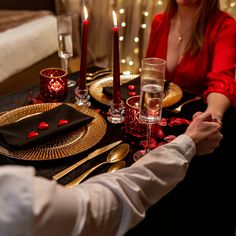 Allure Dinner Set for 2 couple holding hands Romantic Dinner Table Setting, Night Proposal, Romantic Dinner Tables, Romantic Dinner Setting, Romantic Room Surprise, Romantic Dinner Decoration, Red Candle Holders, Romantic Table Setting, Date Night Dinners