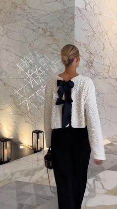 Christmas Night Outfit, Work Party Outfit, Christmas Party Outfit Casual, Classy Party Outfit, Holiday Party Outfit Casual, Bow Jacket, Christmas Outfit Ideas For Women Classy, Crystal Prom Dress, Xmas Outfit