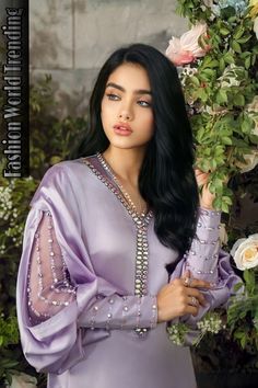 Full Sleeves Design, Detail Couture, Lace Dress Design, Pakistani Dresses Casual, Pakistani Fancy Dresses, Pakistani Fashion Party Wear, Sleeves Designs For Dresses, Simple Pakistani Dresses, Designer Dresses Casual