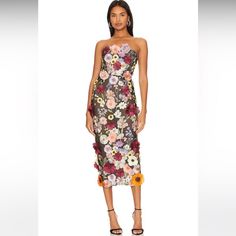 Nwot Step Into Timeless Sophistication With Our Bouquet Maraya Midi Dress. Adorned With Delicate Floral Appliqus And Featuring A Flattering Strapless Design. Structured Boned Bodice Corset Dual Ended Zipper Closure Fully Lined Composition Shell 1: 80% Viscose, 20% Cotton Lining: 95% Polyester, 5% Elastane Care Do Not Soak Do Not Wring Or Rub Do Not Bleach Do Not Tumble Dry Flat Dry In Shade Do Not Iron Embellishments Cool Iron Reverse Side Dry Cleanable Glamorous Floral Print Midi Dress, Glamorous Floral Midi Dress, Elegant Multicolor Strapless Midi Dress, Strapless Floral Print Midi Dress For Evening, Strapless Silk Midi Dress With Floral Print, Glamorous Silk Floral Print Dress, Glamorous Silk Dress With Floral Print, Bronx And Banco Dresses, Gold Sequin Gown