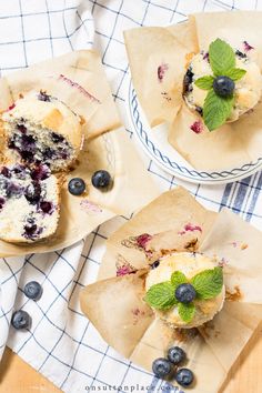 This is the best homemade blueberry muffins recipe! Uses basic pantry ingredients and can be made into a coffee cake or quick bread. #blueberry #blueberrymuffins #recipe #recipeoftheday #muffins #breakfast #snacks #fruit Homemade Blueberry Muffin Recipe, Bread Blueberry, Blueberry Muffins Recipe, Homemade Blueberry Muffins, Muffins Breakfast, Snacks Fruit, Icebox Cake Recipes