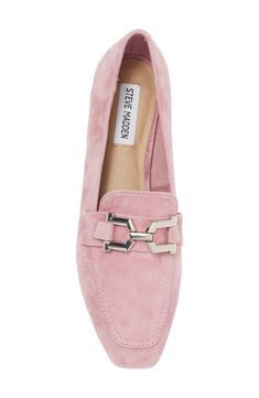 Pink Loafers Outfit, Colorful Loafers, Suede Loafers Women, Pink Loafers, Jenna Fischer, Beautiful Wardrobe, Loafers Outfit, Timeless Shoes, Smart Casual Wear