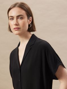 The Camp Collar Blouse in Black Lob Haircut With Bangs, Very Fine Hair, Long Sleeve Jersey Shirt, Frank And Oak, Hair Mistakes, Haircut With Bangs, Lob Haircut, Women Faces, French Women