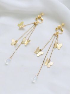 Material: Earrings: 925 sterling silver; Ear clips: cooper plated gold Earrings For School, Cute Earrings Aesthetic, Butterflies Earrings, Material Earrings, Cute Ear Piercings, Ideal Wardrobe, Ear Clips, Earrings Ear, Butterfly Jewelry