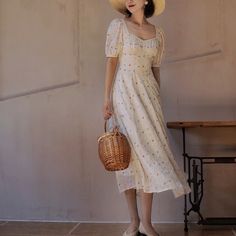 宝石の粒が瞬く花刺繍ワンピース Feminine Fitted Vintage Summer Dress, Fitted A-line Floral Dress With Embroidery, Feminine Fitted Embroidered Midi Dress, Fitted Feminine Embroidered Midi Dress, Fitted Midi Length Embroidered Dress, Fitted Midi Dress With Floral Embroidery, Floral Embroidered Square Neck Party Dress, Floral Embroidered Square Neck Dress For Party, Square Neck Floral Embroidery Party Dress