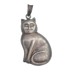 This perfectly puffy pendant features a playful cat design, measuring in at 1.7 inches and made of vintage sterling silver. It's the purrfect addition to your estate jewelry collection! Puffy Pendant, Silver Cat Pendant, Cat Necklace Silver, Sterling Silver Cat, Cat Pendant, Silver Cat, Cat Pendants, Cat Necklace, Accessories Jewelry Necklace