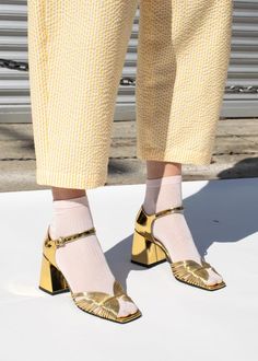 Suzanne Rae 70s Strappy Sandal High Heel Shine Gold Suzanne Rae, Metallic High Heels, Holiday Wear, Leather Shops, Dream Shoes, Gold Leather, Metallic Leather, Strappy Sandals, Sandal Espadrille