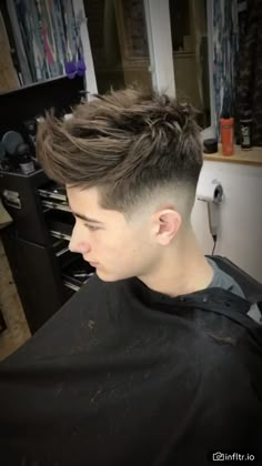 Hair Cut Guide, Mens Hairstyles Fade, Textured Haircut, Men's Short Hair, Men Hair Color, Boys Hair, Cool Hairstyles For Men