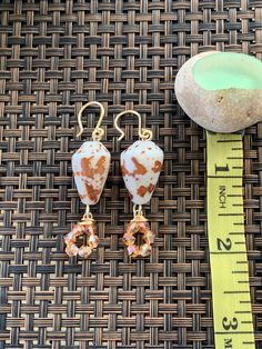 Cone Shell, Sea Pottery, Etsy Earrings Dangle, Fashion Earrings, Sea Shells, Color Mixing, Shells, Dangle Drop Earrings, Dangle Earrings