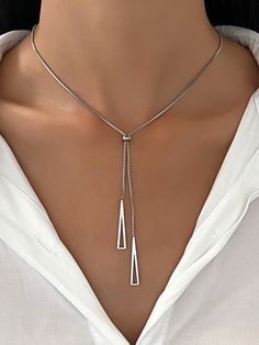 Trendy Silver Lariat Necklace For Party, Elegant Silver Metal Lariat Necklace, Elegant Long Stainless Steel Necklace, Elegant Silver Y-shape Lariat Necklace, Modern Silver Geometric Necklace, Lariat Style Necklace, Pretty Jewelry Necklaces, Moda Jeans, Triangle Pendant