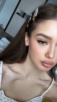 Cute Makeup Looks, Girls Braids, Makeup Looks Tutorial, Makeup Makeover, Everyday Makeup, Pretty Makeup, Cute Makeup, Aesthetic Makeup, Makeup Inspo