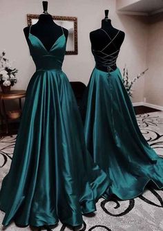 Junior Prom Dresses Tight, Homecoming Dresses Tight Long, Tight Prom Dress, Prom Dresses Tight, Prom Dress Inspo, Prom Dress Ideas, Stunning Prom Dresses, Prom Inspo