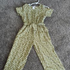 Never Worn Cute Green Jumpsuits And Rompers For Spring, Casual Green Jumpsuits And Rompers For Playwear, Spring Playwear Jumpsuits And Rompers, Smocked Baby Girl Dresses, Embroidered Summer Dress, Mimi Dress, Floral Mesh Dress, Girls Smocked Dresses, Juicy Couture Dress