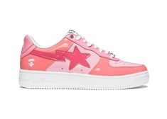 Bape Star, Bape Shoes, Bape Sneakers, Bape Sta, Chique Outfit, Ape Bape, Camo And Pink, Pretty Shoes Sneakers, Pink Men