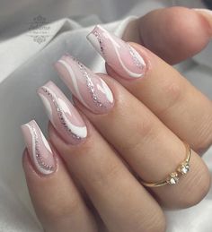 Nagellack Trends, Halloween Acrylic Nails, Formal Nails, Fancy Nails Designs, White Acrylic Nails, Girly Acrylic Nails, Acrylic Nails Coffin Pink, White Nail, Acrylic Nails Coffin Short