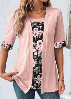 ROTITA Plus Size Layered Navy V Neck Blouse | Rotita.com - USD $32.98 Háčkované Lemy, Trendy Tops For Women, Suit Fabric, Floral Print Tops, Floral Print Shorts, Pink Tshirt, Trendy Tops, Plus Size Casual, Plus Size Tops