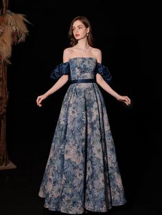 Texture princess court dress, oil painting style blue evening dressMaterial:blendedColor:as picture or custom color(Please check the color card and note number)Neckline:straplessBack details:bandageDress type:A-lineStyle:vintage&ltp&gtFeatures:oil painting&lt/p&gt&ltbr/&gt&ltp&gt1, If the color is customized, please note the color & card number.&lt/p&gt&ltbr/&gt&ltp&gt2,You can choose standard size or custom size . If dress is custom made, we need to size as following:&lt/p&gt&ltbr/&gt&ltp&gt*Bu Blue Princess Evening Dress For Banquet, Princess Style Blue Evening Dress With Fitted Bodice, Princess Style Blue Ball Gown For Formal Occasions, Blue Strapless Evening Dress For Debutante Ball, Simple Short Bridesmaid Dresses, Off Shoulder Party Dress, Simple Party Dress, Party Dress Blue, Beaded Party Dress