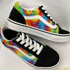 Nwot Van “Tie Dye/Black Suede” Old Skool Sneakers. Size 1.0 Kids Unisex. Tie Dye Bright And Colorful, Rich Black Suede! Bright White Laces! Padded Insole, Padded Ankle. Tried On.. Wrong Size! No Box. Excellent Condition! Black Rainbow Vans, Sneakers Kids, Vans Black, Old Skool, Bright White, Black Suede, White Lace, Kids Shop, Tie Dye