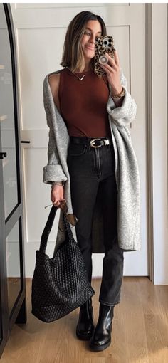 How To Style Brown Loafers Women, Funky Cardigan Outfit, Tan Cardigan Outfit Winter, Rainy Work Outfit, Comedy Show Outfit, Tan Cardigan Outfit, Black Cardigan Outfit, Winter Cardigan Outfit, 2025 Style