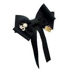 Gorgeous designer fashion-inspired No. 5, charms and pearl. These black bow tie pins look awesome as the top closure on a button-down shirt or worn on a coat, jacket, purse, handbag, or pinned to a hair ribbon. On interior design and home decor projects, I use them on frames, in art, or attached to lamps. […] Black Bowtie, Jewelry Giveaway, Vintage Bookends, Italy Venice, Italy Rome, Black Bow Tie, Hair Ribbon, Tie Pin, 2020 Fashion