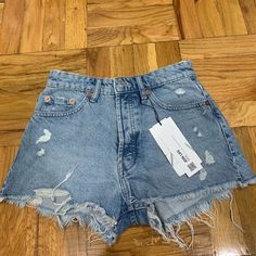 Brand New Ripped Jean Shorts, New With Tags And Adorable Zara Bottoms With Built-in Shorts, Zara Cotton Bottoms Short Length, High Rise Bottoms With Frayed Hem For Day Out, Zara High Waist Summer Bottoms, Zara High-waisted Shorts For Summer, Summer High Waist Bottoms With Frayed Hem, Zara High-waisted Summer Shorts, Zara Summer High-waisted Shorts, Zara Bottoms With Pockets, Short Length