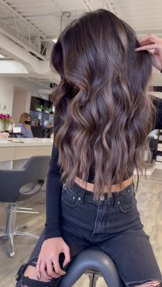 Brunet Hair Colors, Hair Inspo Color Brunettes Long, Different Color Brunettes, Dark Hair Beleyage, Macchiato Brown Hair Color, Hair Color Inspiration Brunette, Hair Color Ideas For Brunettes Long, Brunette Balayage Hair Summer 2023, Balayage Hair For Brown Hair