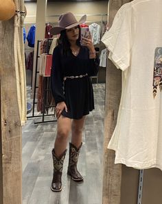 Black Dress With Boots Vaquera, Vaquera Outfit With Dress, Long Sleeve Dress With Cowboy Boots, Long Dresses With Cowboy Boots, Black Dress With Boots Country, Dress With Boots Vaquera, Formal Cowgirl Outfits, Cowgirl Boots With Dress, Dress With Western Boots