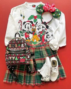 Christmas Costume Ideas, Disney Christmas Party, Disney Family Outfits, Disney Trip Outfits