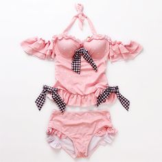 Plaid Gingham Ruffle Off-Shoulder One Piece Kawaii Lolita Swimsuit with Bow decoration, Padded bust Swimsuit size conversion US/EU Size XS = Asian Size M swimsuit US/EU size S = Asian Size L swimsuit US/EU size M = Asian Size XL swimsuit Material: NYLON, spandex Korean Swimsuit, Aesthetic Swimsuit, Kawaii Swimsuit, Padded Swimwear, Swimsuit One Piece, Swimsuit Material, Vintage Swimsuit, Pink Swimsuit, Bow Knot