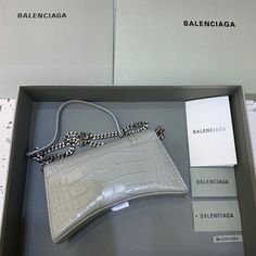 SC - BGA Bags - 357 A+ Excellent Quality; Contact us if you've any questions in your mind. Luxury Women's Wallets With Chain Strap, Luxury Women's Wallet With Magnetic Closure, Luxury Wallets With Chain Strap, Luxury Wallet On Chain With Chain Strap, Balenciaga Bag, Satchel Bags, Chain Strap, Patch Pocket, Designing Women