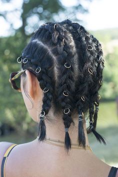 Hippie Makeup, Hippie Hair, Hai Mai, Short Braids, Hairdos For Short Hair, Edgy Hair, Short Natural Hair Styles, Braids For Short Hair, Aesthetic Hair