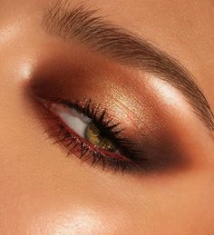 Featuring @pennold Amber Eyeshadow Looks, Orangey Brown Eyeshadow, Burnt Orange Makeup, Copper Eye Makeup, Copper Eyeshadow, Maquillage On Fleek, Orange Makeup, Christmas Makeup Look, Clear Makeup Bags