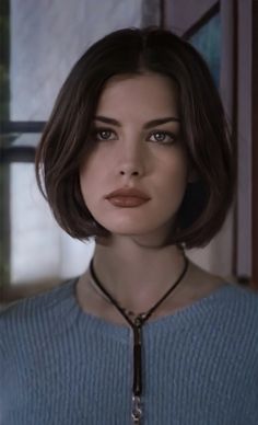 #livtuler Villian Hairstyles Female, Liv Tyler Haircut, Liv Tyler Short Hair, Women's Haircuts, Really Short Hair, Women's Hairstyles, Hair Stylies