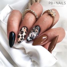 Drawing Mickey Mouse, Leopard Nail Designs, Almond Nail Art, Mickey Mouse Nails, Nails Styles, Shellac Nail Art, Nails Inspired, Manicure Nail Designs