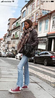 Casual Boots Outfit, Classy Street Style, Outfits With Converse, Urban Street Style, Street Style Winter, Urban Street, Instagram Foto