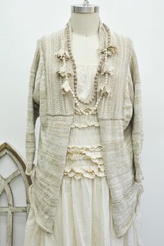 2_eskcardi-pc-crmoat Krista Larson, Silver Pin, Fiber Arts, The Nature, Cotton Linen, Linen Blend, Arts And Crafts, Collar, Cream