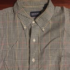 Button Down Is Like Brand New! Dark Green Plaid, Short Sleeves, Comfortable! 17 -17 1/2neck Plaid Casual Tops For Business, Plaid Tops For Business Casual, Plaid Casual Top For Business Casual, Plaid Top With Button Closure For Business Casual, Green Plaid, Casual Shirts For Men, Lands End, Shirt Color, Casual Button Down Shirts